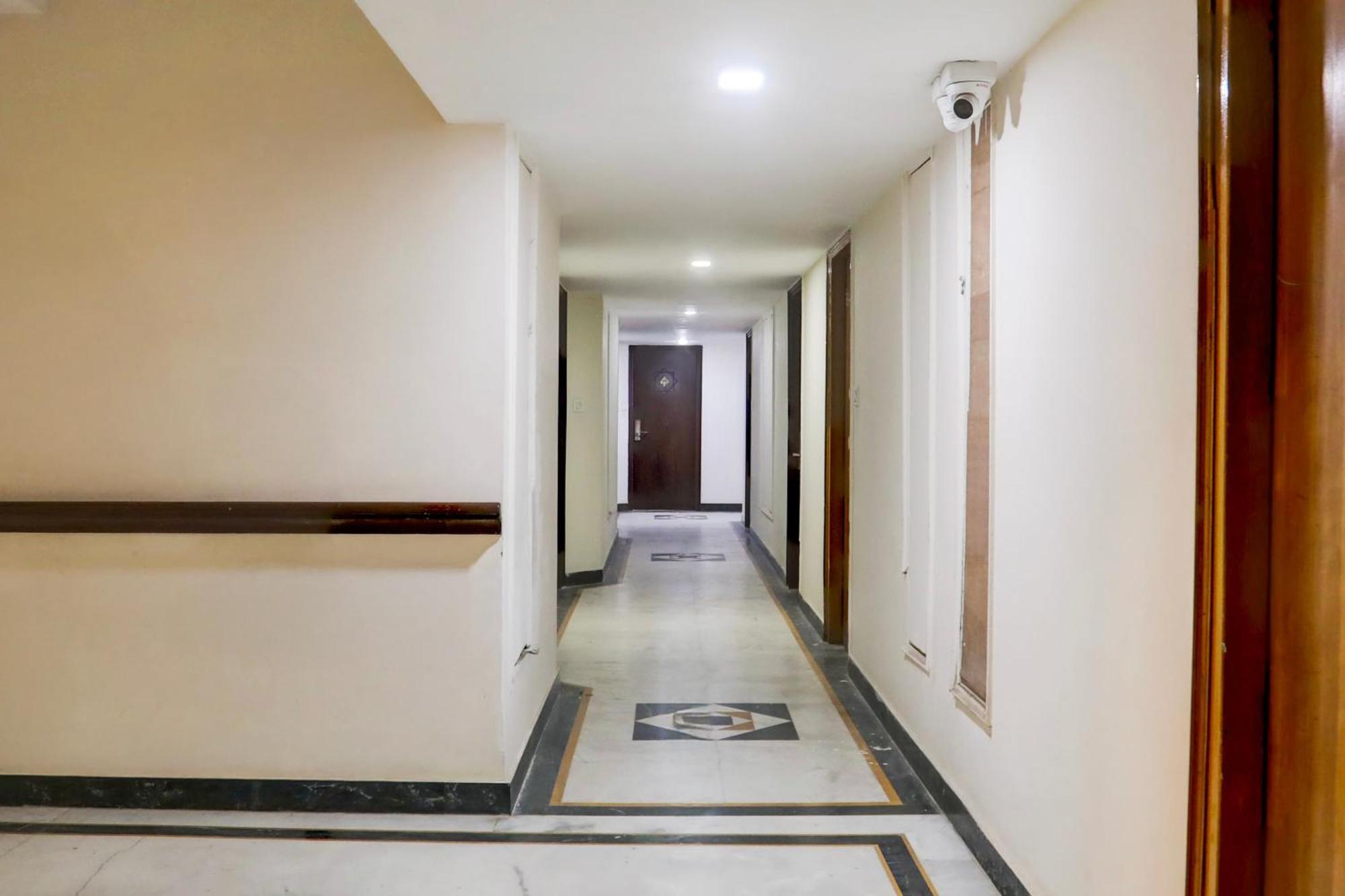 Super Townhouse Padav Square Gwalior Formerly Hotel Shelter Luaran gambar